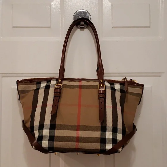 Burberry Bridle House Check Salisbury Tote - Picture 3 of 17